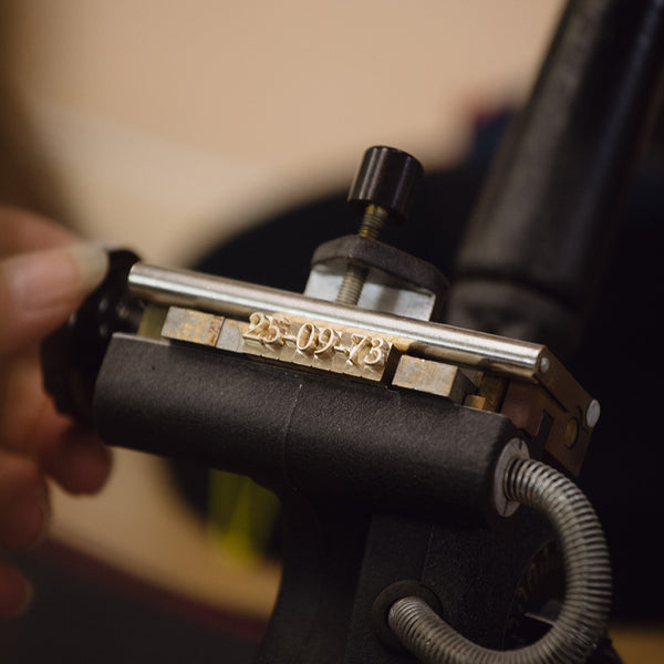 How to tell if a British hat is hand-finished, not mass-produced?