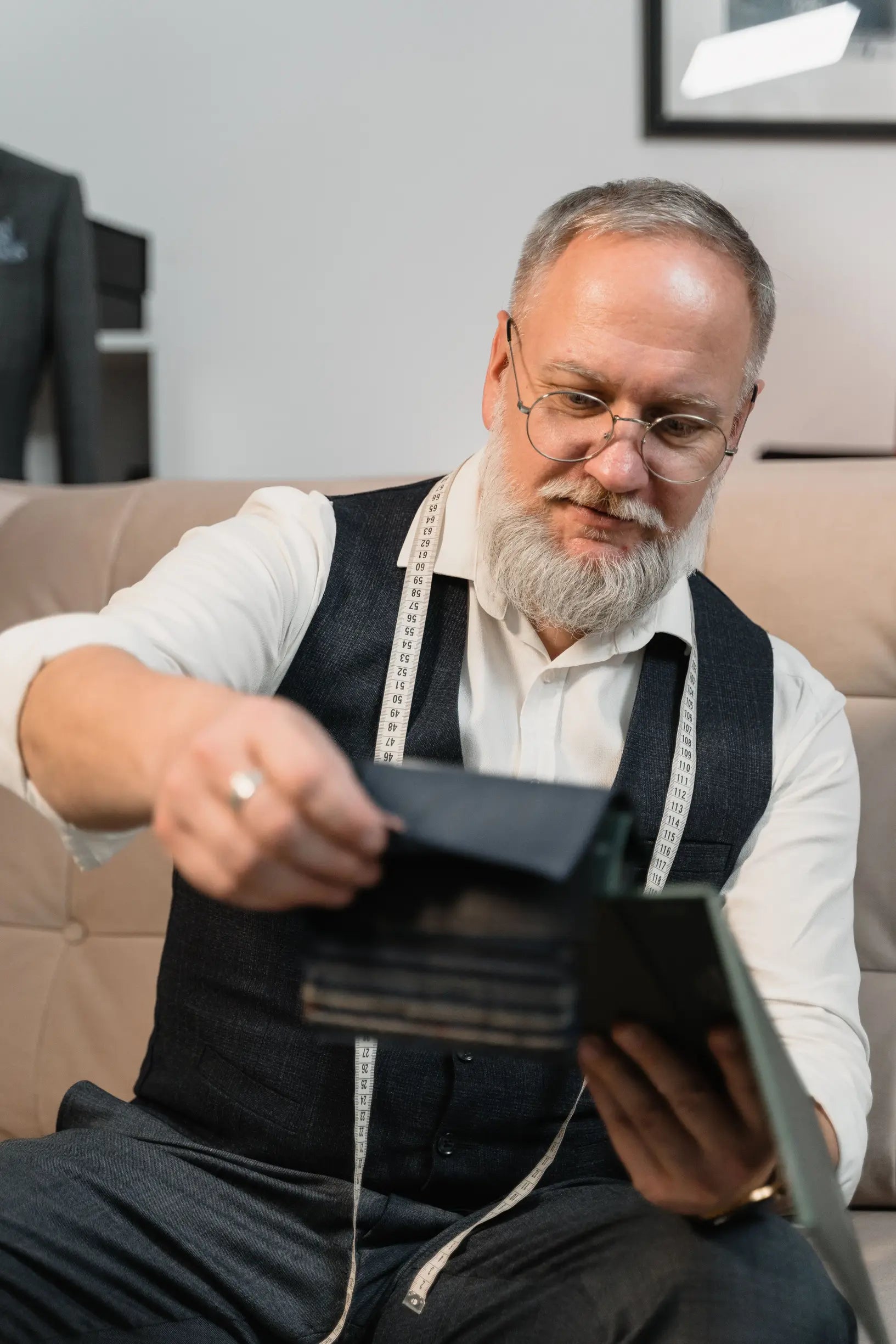 3 Ways Weave and Fibre Content Shape the Drape and Durability of British Cloth