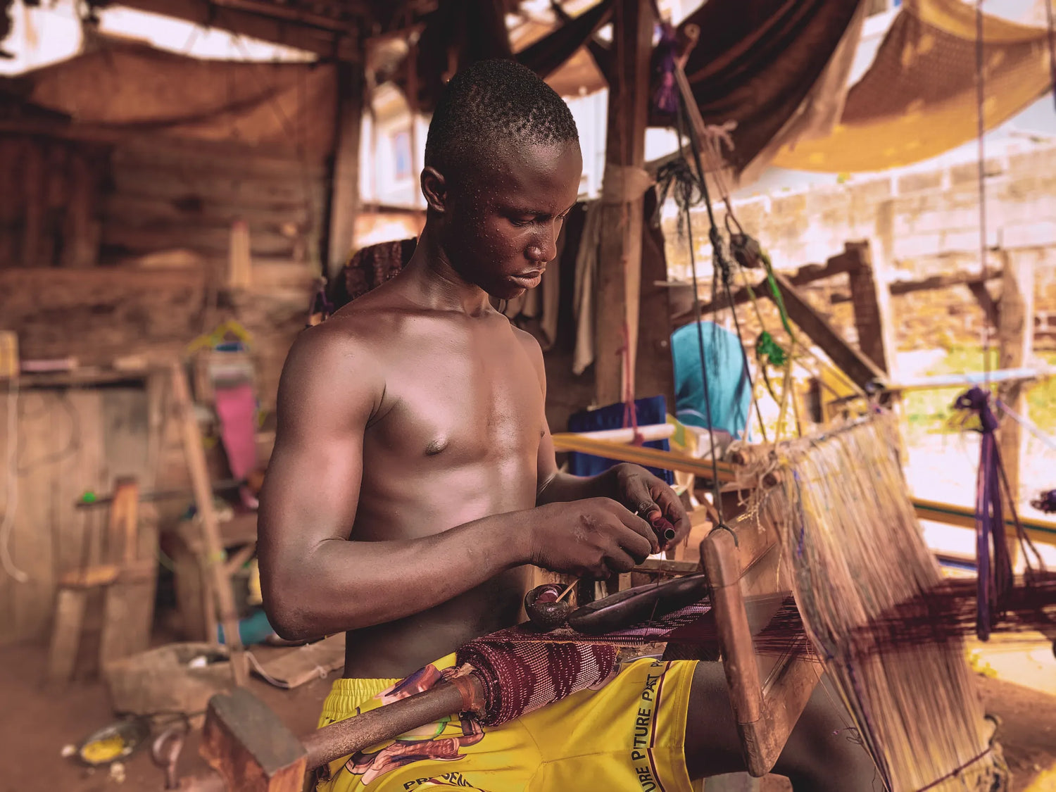 How fibre content, weave, and weight determine the longevity of cap cloth?